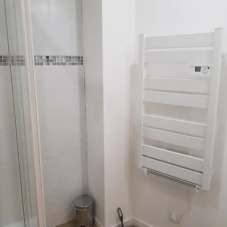 アパート Le Cocon Dieppois - Appt Spacieux Avec Parking Prive ディエップ